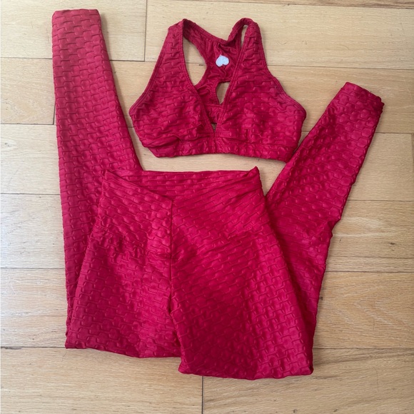 Women's Red Textured Sports Bra and Leggings Set Booty By Brabants - Picture 1 of 2